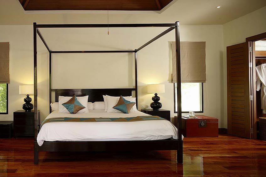 villa maria nai harn phuket holiday rental four poster bed walk in wardrobe en suite